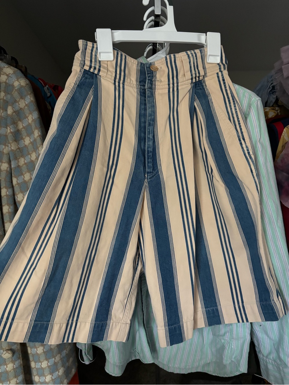 Ralph Lauren vintage Vertical Stripe Cotton Shorts in Blue and Cream - Picture 3 of 5